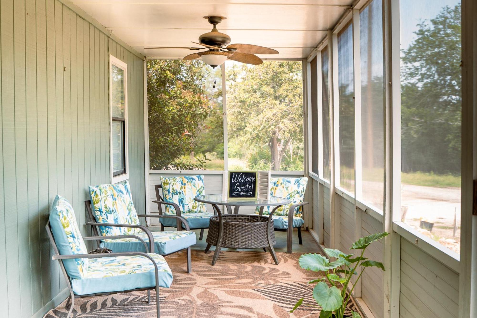 Hadley'S House - A Country 3 Bdrm With Screened-In Porch New Braunfels Extérieur photo